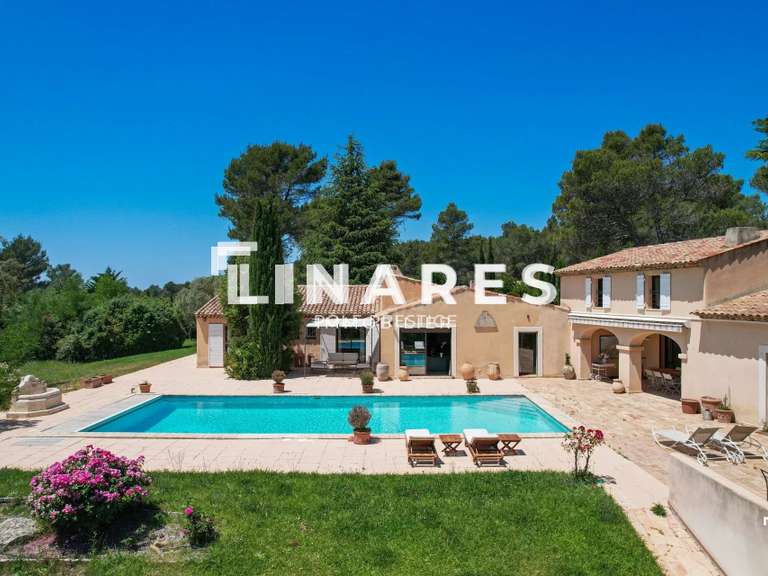 Maison Saint-Marc-Jaumegarde - 7 chambres - 457m²
