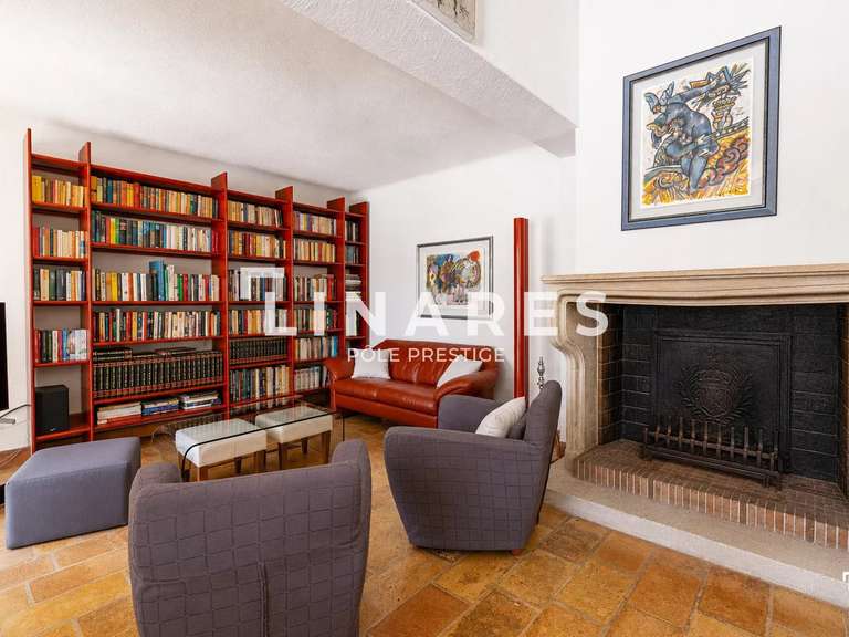 Maison Saint-Marc-Jaumegarde - 7 chambres - 457m²