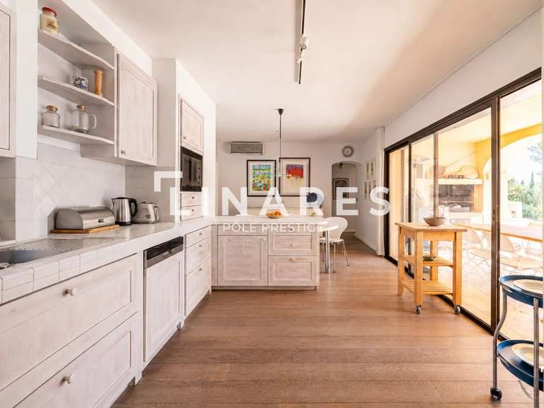 Maison Saint-Marc-Jaumegarde - 7 chambres - 457m²
