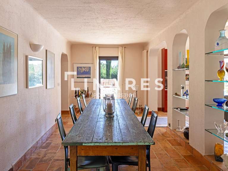 Maison Saint-Marc-Jaumegarde - 7 chambres - 457m²