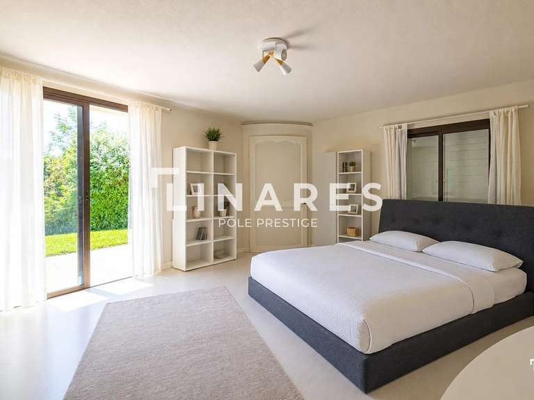 Maison Saint-Marc-Jaumegarde - 7 chambres - 457m²