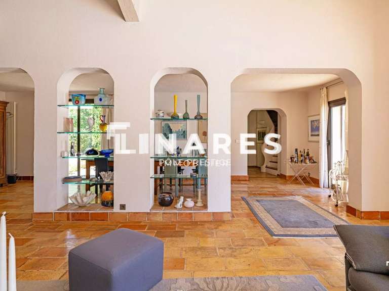 Maison Saint-Marc-Jaumegarde - 7 chambres - 457m²