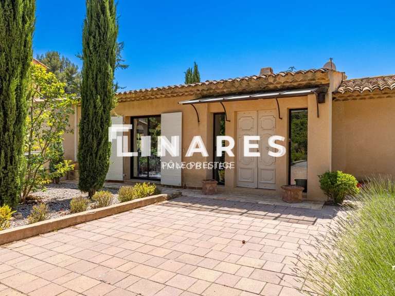 Maison Saint-Marc-Jaumegarde - 7 chambres - 457m²