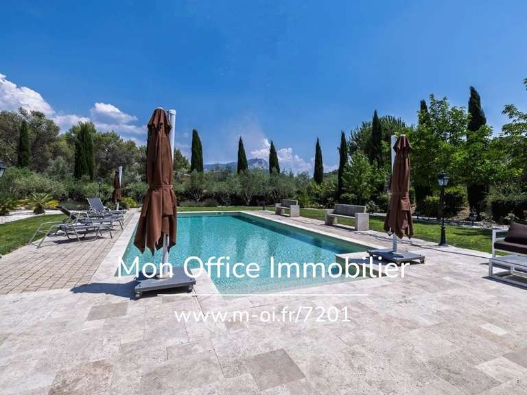 Maison Saint-Marc-Jaumegarde - 8 chambres - 760m²