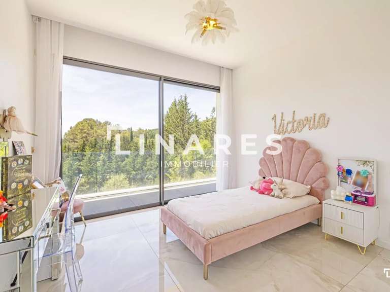 Villa Saint-Marc-Jaumegarde - 6 bedrooms - 300m²