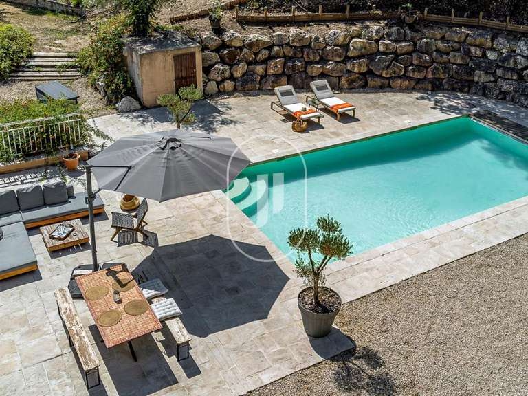 Villa Saint-Marc-Jaumegarde - 6 bedrooms - 300m²