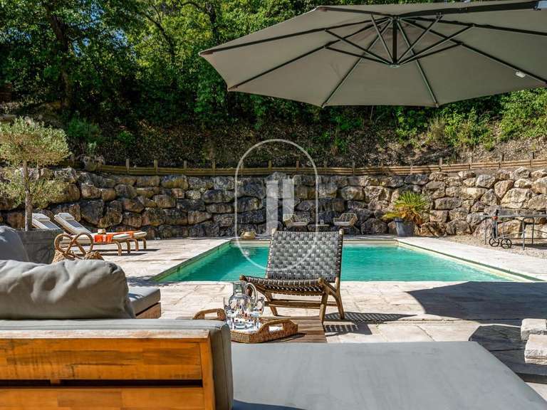 Villa Saint-Marc-Jaumegarde - 6 bedrooms - 300m²