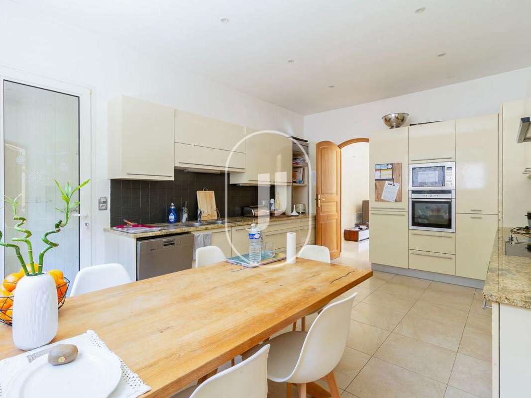 Villa Saint-Marc-Jaumegarde