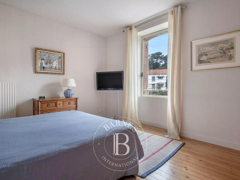 Maison Saint-marc-sur-mer - 6 chambres - 180m²