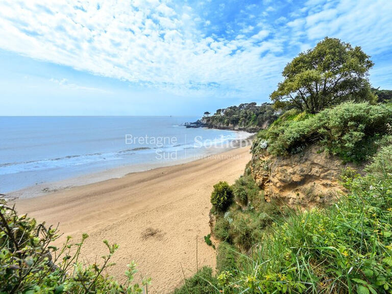 House Saint-Marc-sur-Mer - 4 bedrooms - 340m²