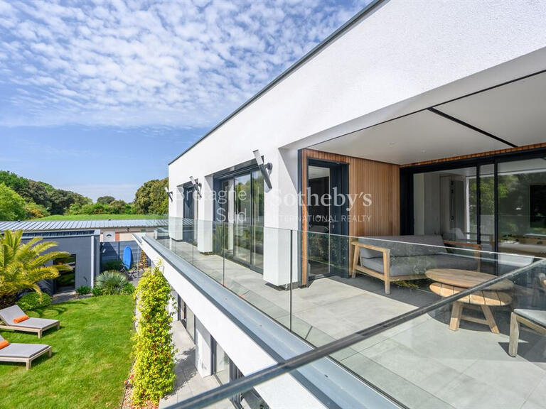 House Saint-Marc-sur-Mer - 4 bedrooms - 340m²