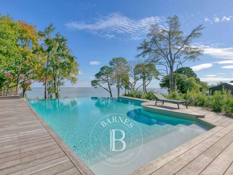 Maison Saint-marc-sur-mer - 8 chambres - 556m²