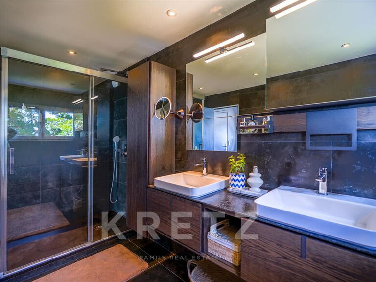 Propriété Saint-marc-sur-mer - 6 chambres - 247m²