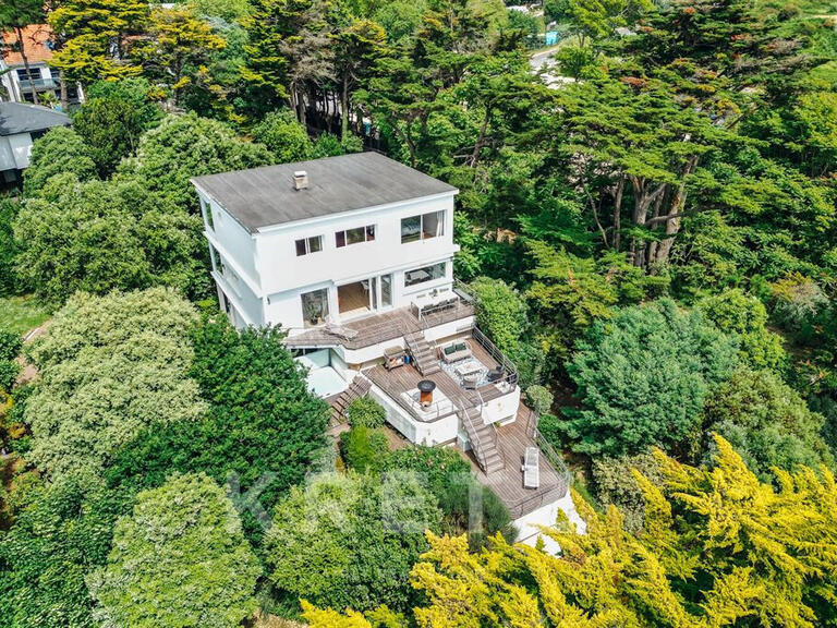 Propriété Saint-marc-sur-mer - 6 chambres - 247m²