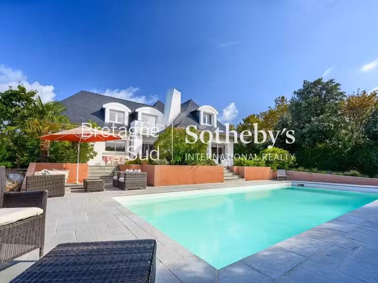 Propriété Saint-marc-sur-mer - 4 chambres - 208m²