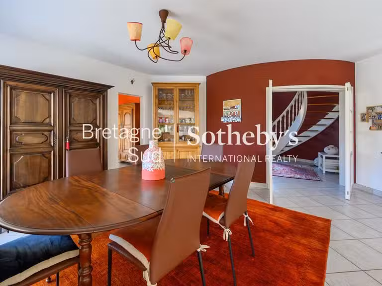 Propriété Saint-marc-sur-mer - 4 chambres - 208m²