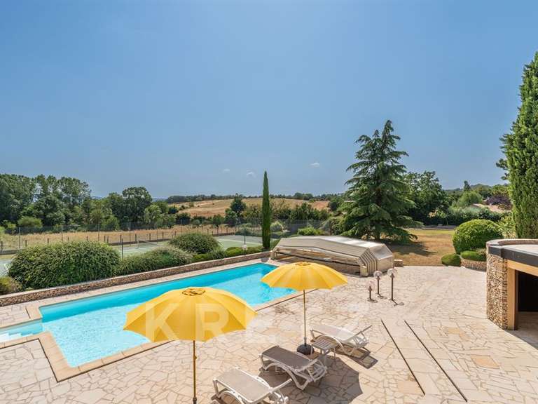 Maison Saint-Marcel-Bel-Accueil - 6 chambres - 415m²