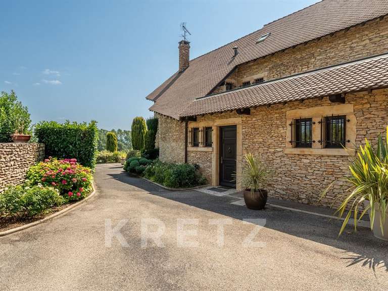 Maison Saint-Marcel-Bel-Accueil - 6 chambres - 415m²