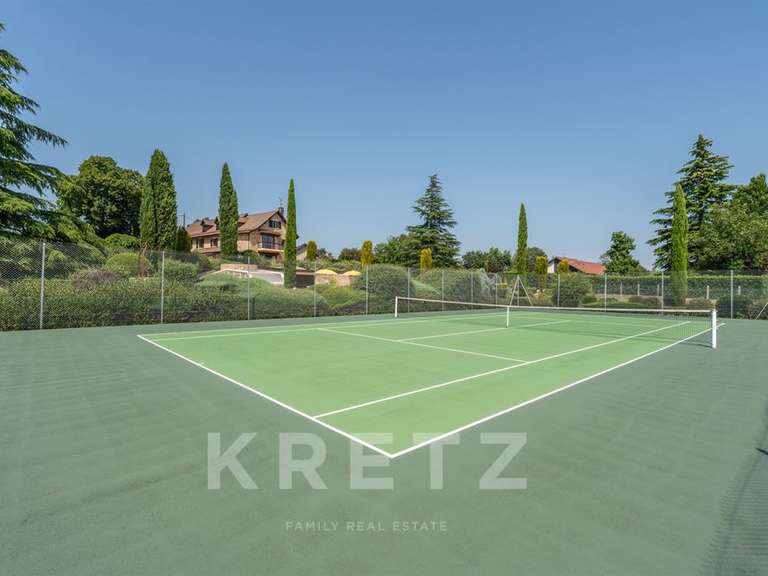 Maison Saint-Marcel-Bel-Accueil - 6 chambres - 415m²
