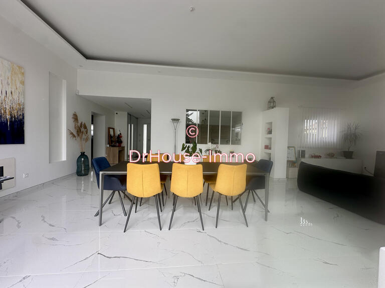 Villa Saint-Marcel-lès-Valence - 4 bedrooms - 204m²