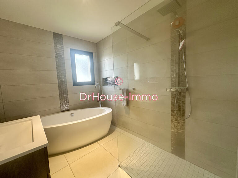 Villa Saint-Marcel-lès-Valence - 4 bedrooms - 204m²