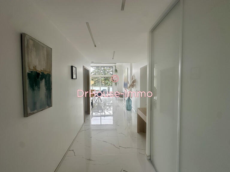 Villa Saint-Marcel-lès-Valence - 4 bedrooms - 204m²