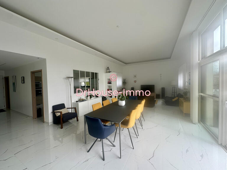 Villa Saint-Marcel-lès-Valence - 4 bedrooms - 204m²