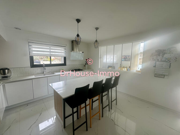 Villa Saint-Marcel-lès-Valence - 4 bedrooms - 204m²