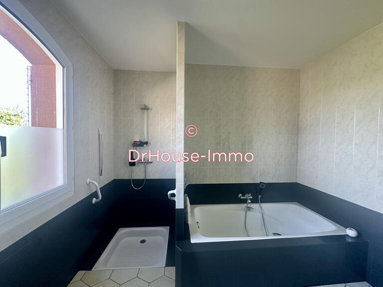 Villa Saint-Marcel-lès-Valence - 5 chambres - 162m²