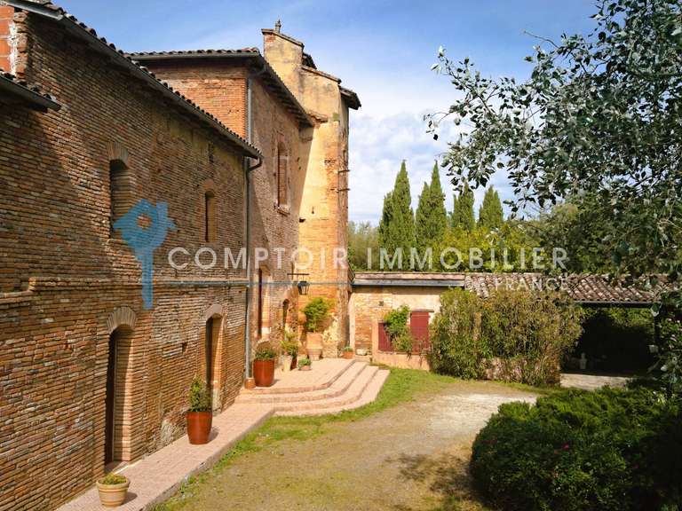 Maison Saint-Marcel-Paulel - 6 chambres - 350m²