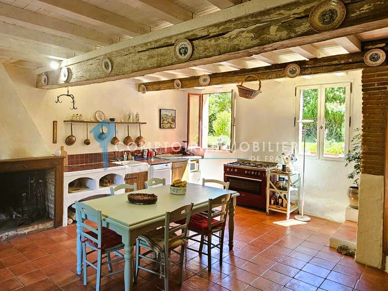 Maison Saint-Marcel-Paulel - 6 chambres - 350m²