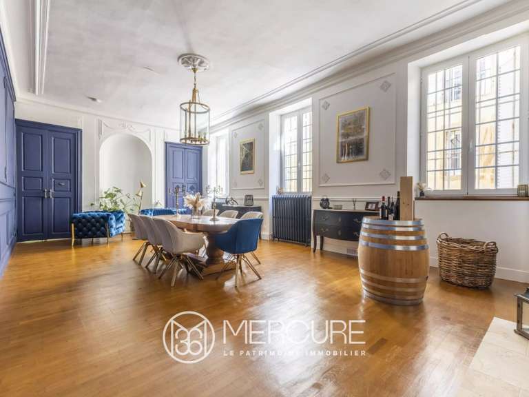 Maison Saint-Marcellin - 8 chambres - 739m²