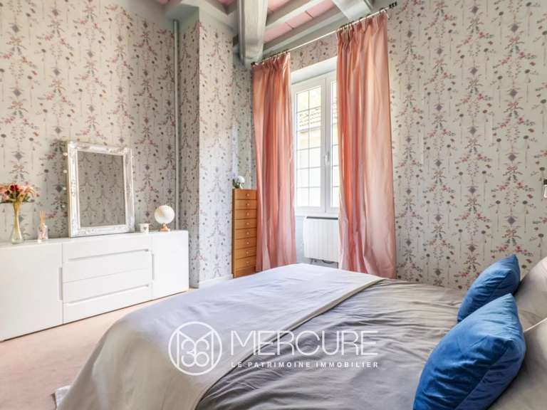 Maison Saint-Marcellin - 8 chambres - 739m²