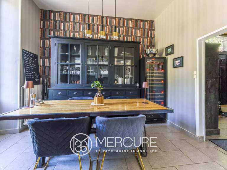 Maison Saint-Marcellin - 8 chambres - 739m²