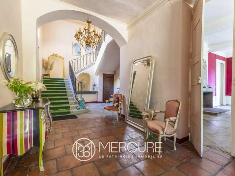 Maison Saint-Marcellin - 8 chambres - 739m²