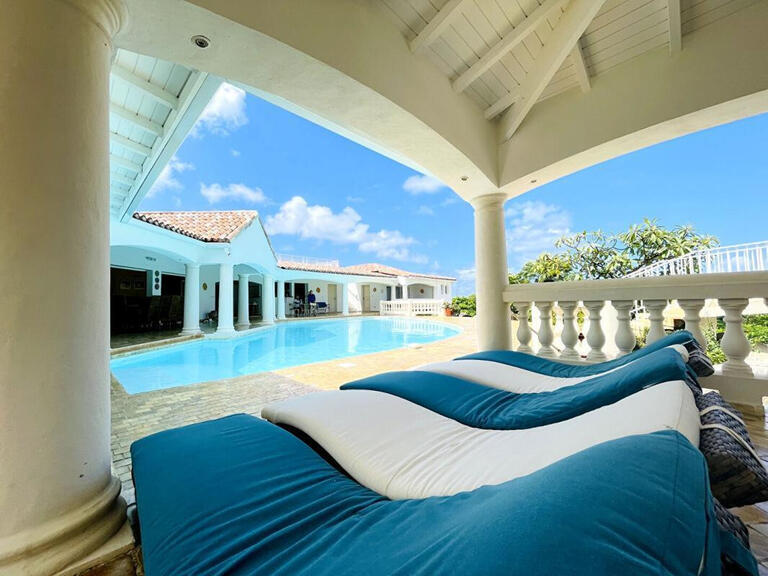 Vente Propriété Saint-Martin - 8 chambres
