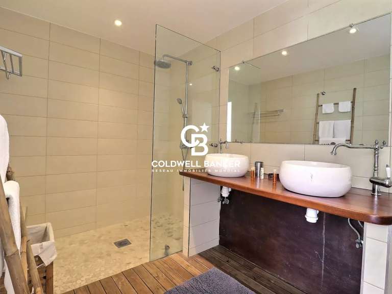 Propriété Saint-Martin - 7 chambres - 674m²