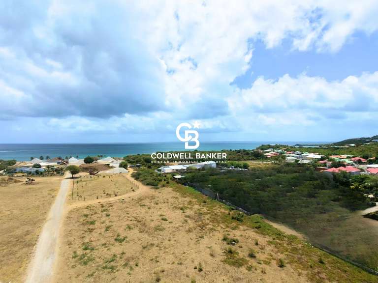 Land Saint-Martin - 680m²