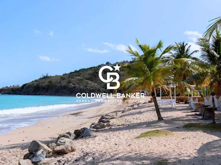 Land Saint-Martin - 680m²