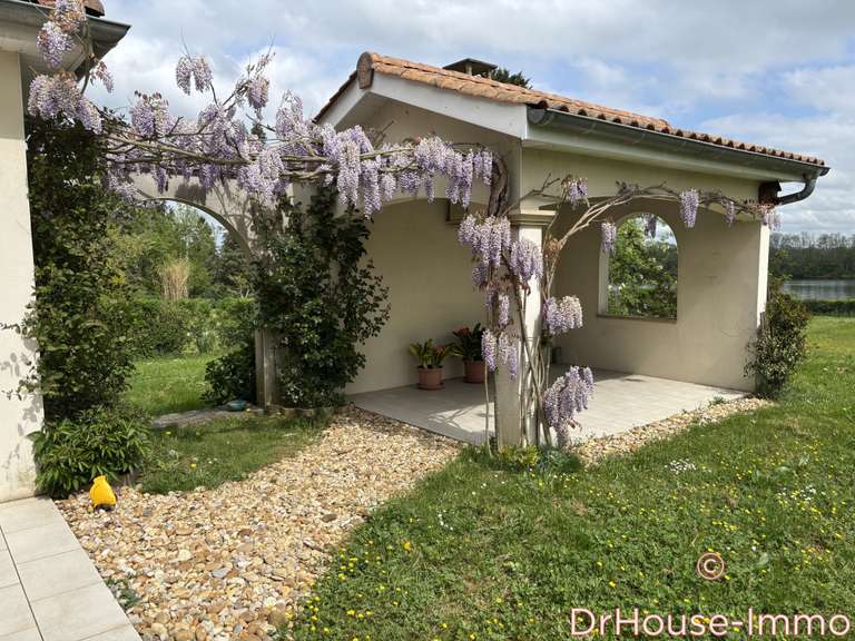 Villa Saint-Martin-Belle-Roche - 4 chambres - 210m²