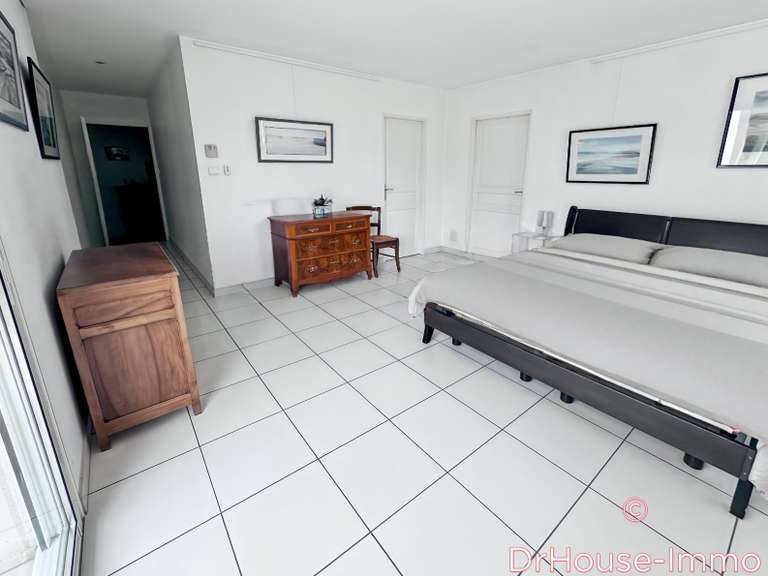 Villa Saint-Martin-Belle-Roche - 4 chambres - 210m²