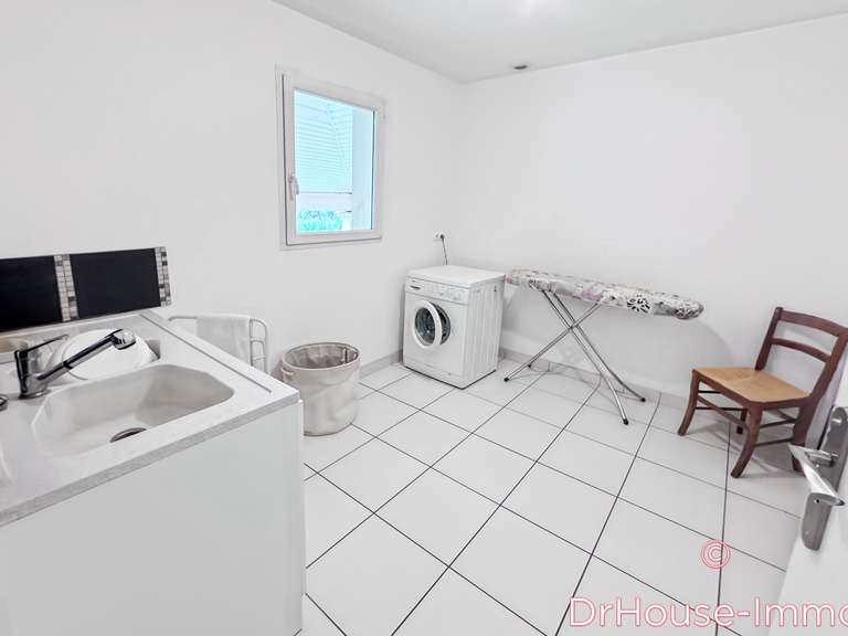 Villa Saint-Martin-Belle-Roche - 4 chambres - 210m²