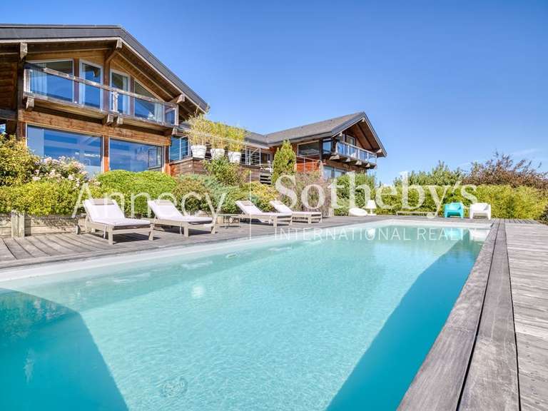 Maison Saint-Martin-Bellevue - 5 chambres - 340m²