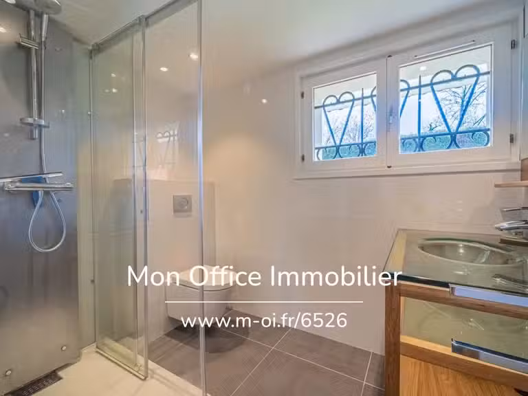 Maison Saint-Martin-Bellevue - 4 chambres - 130m²