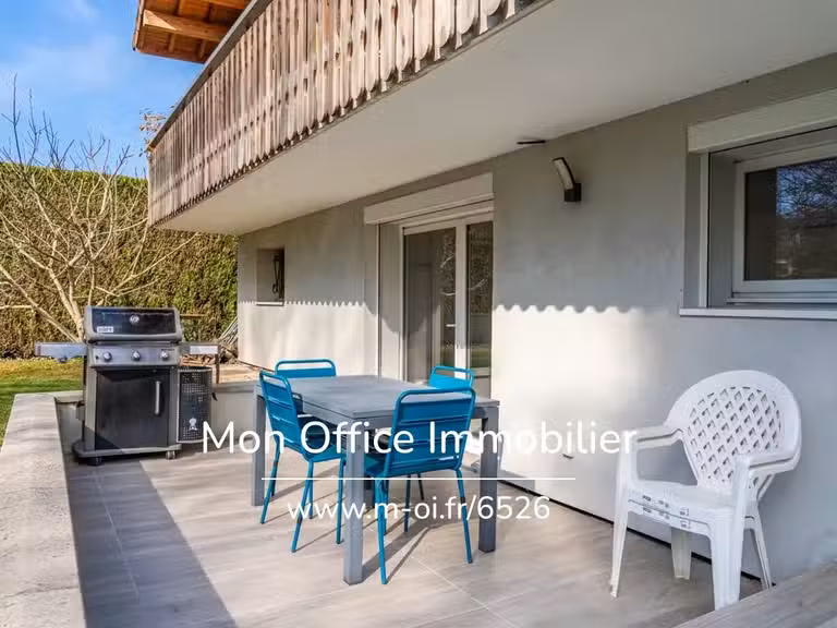 Maison Saint-Martin-Bellevue - 4 chambres - 130m²