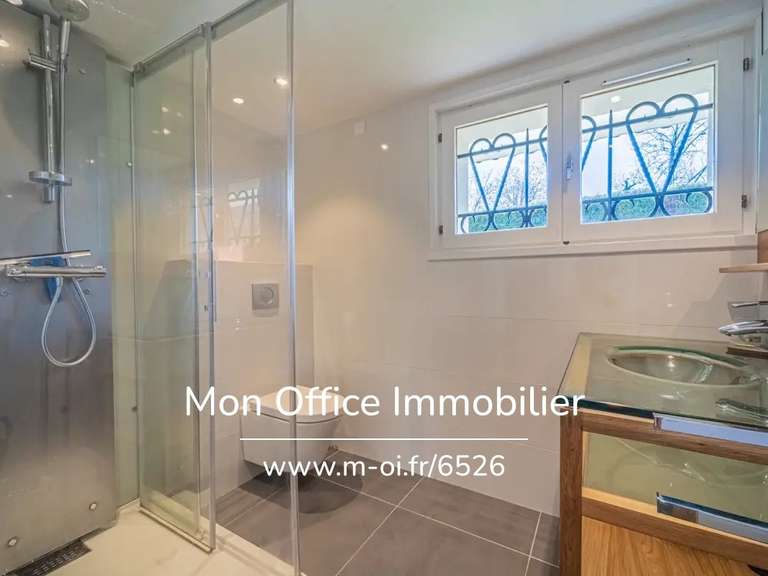 Maison Saint-Martin-Bellevue - 4 chambres - 130m²