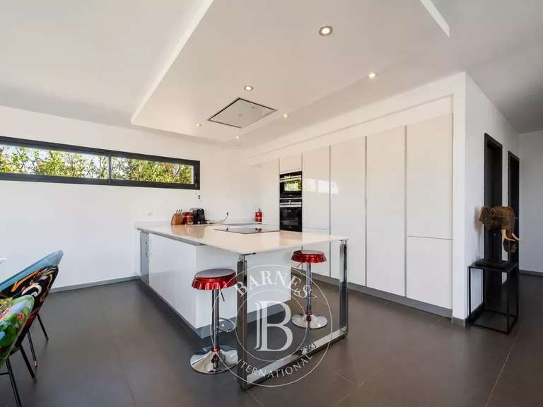 Villa Saint-Martin-Bellevue - 4 chambres - 235m²