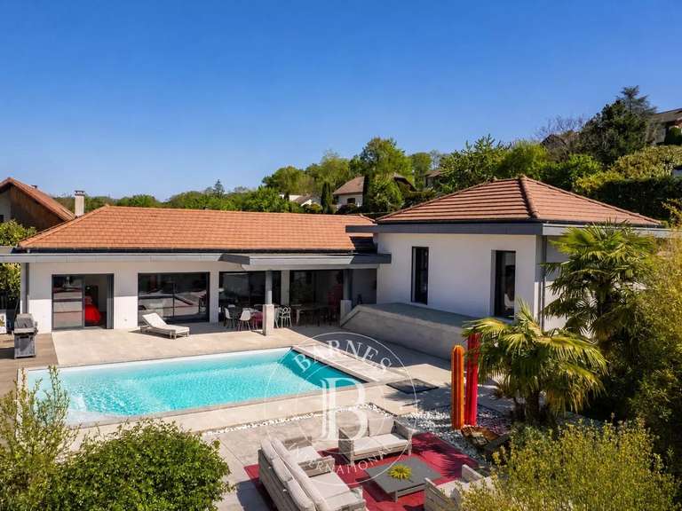 Villa Saint-Martin-Bellevue - 4 chambres - 235m²