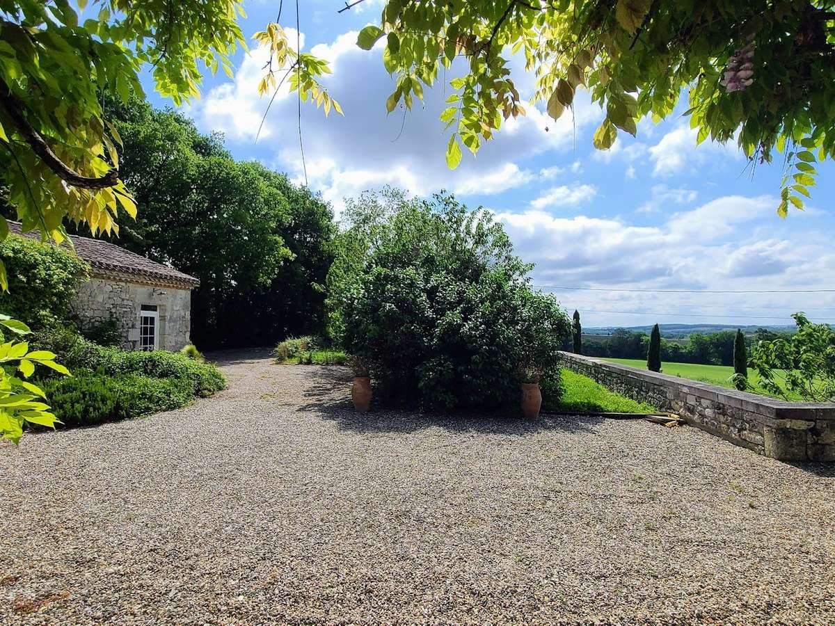 Property Saint-Martin-de-Beauville