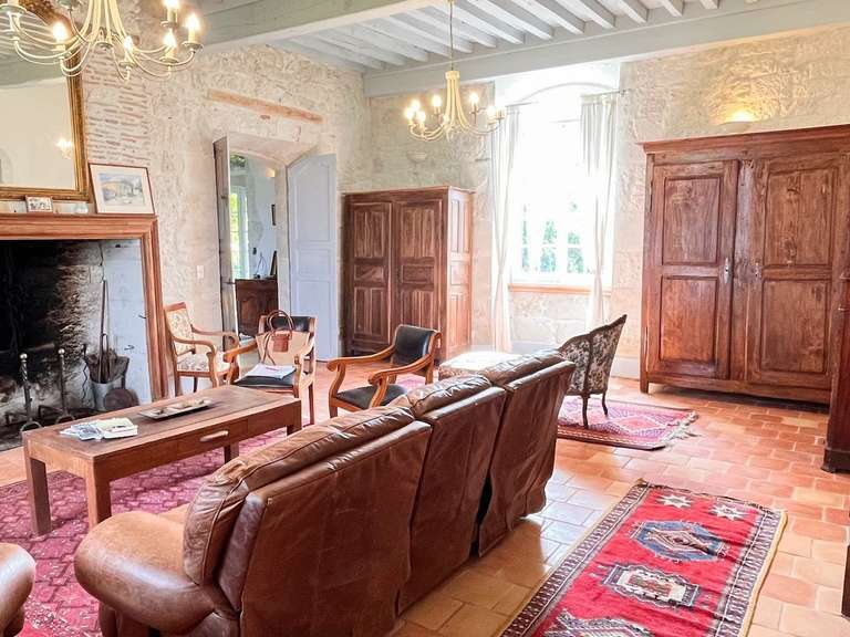 Propriété Saint-Martin-de-Beauville - 6 chambres - 490m²